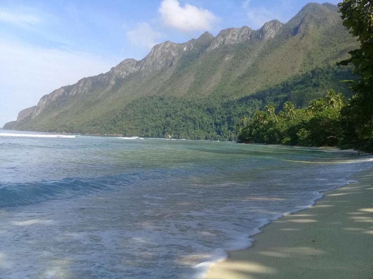 Nusa Nalan Beach Resort Rumah Olat 외부 사진