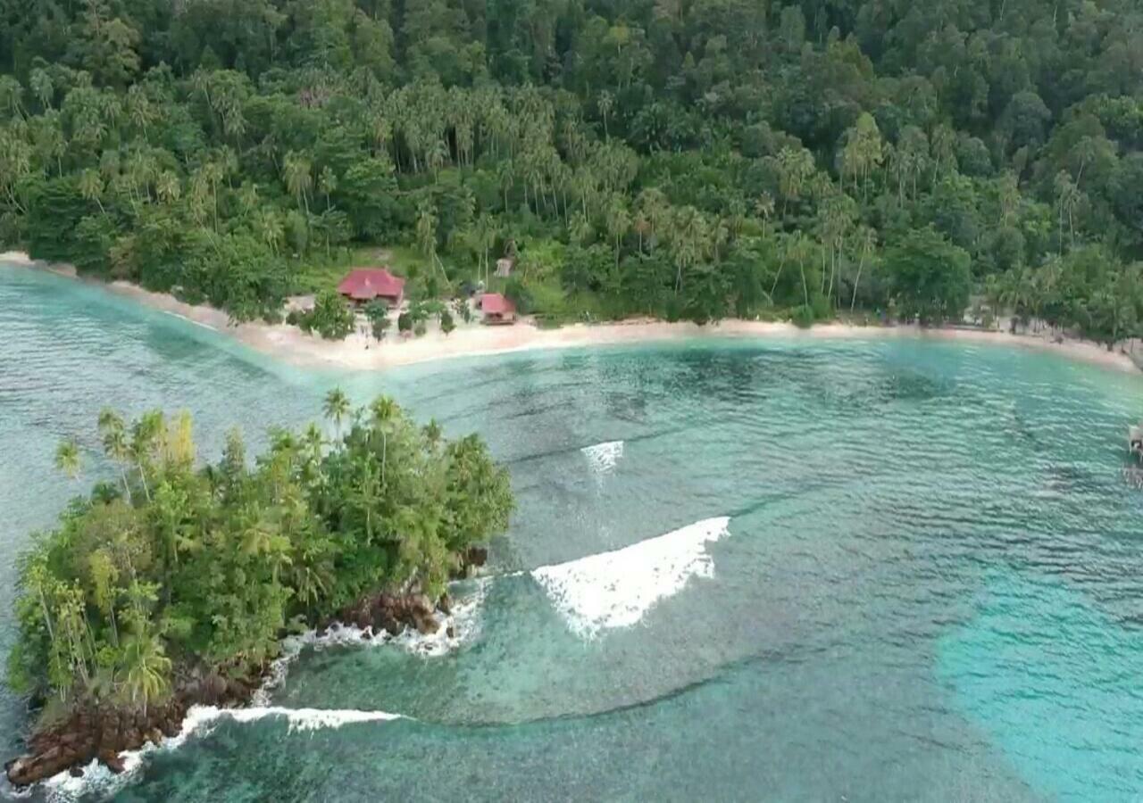 Nusa Nalan Beach Resort Rumah Olat 외부 사진
